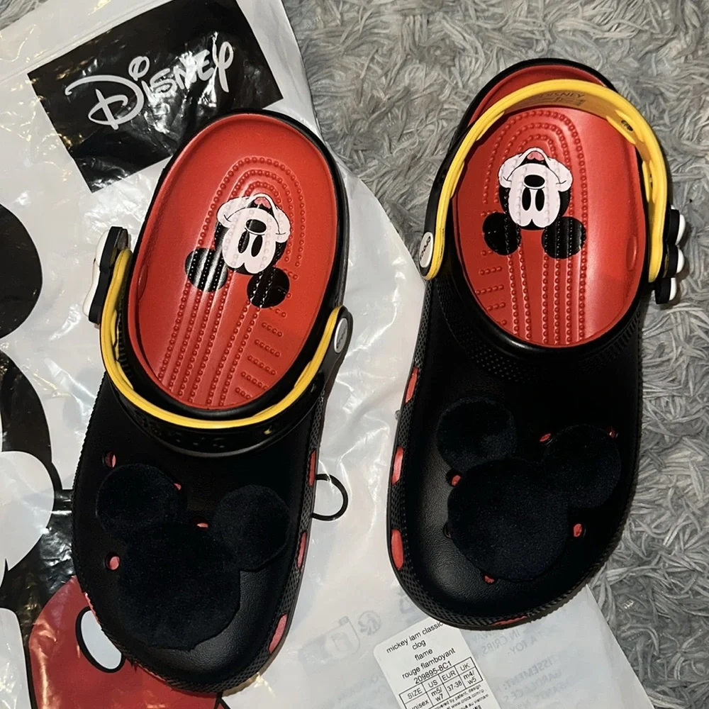 Mickey Crocs - Picture 3 of 6